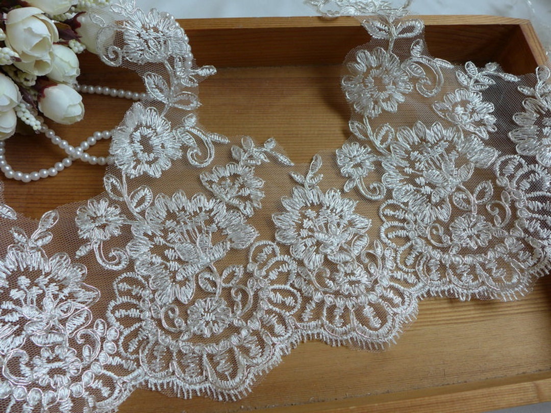 adornos de encaje para vestidos