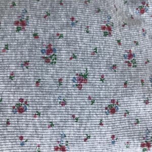 Tessuto a maglia elasticizzato con coste in spandex di cotone floreale vintage, tessuto per magliette e abiti lunghi con motivo a rose, tessuto per tappezzeria, tagliato su misura immagine 12