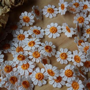 Daisies Trim, Flower Trim Lace, Off white and Orange Flower, Flower Applique Lace, Headband or Scrapbooking Accessories image 2