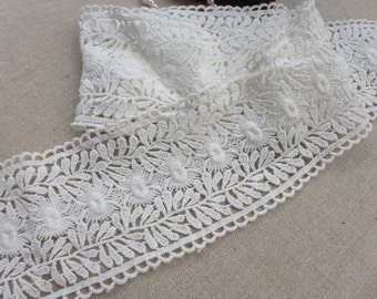 2 Yards Retro Style Cotton Fabric Off white Embroidery Crochet Lace Trim 2.95 Inches Wide