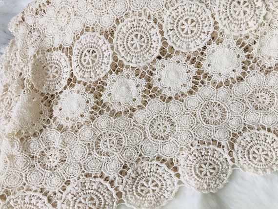 Vintage Beige Cotton Lace Fabric, Crochet Style Circle Fabric, Cotton  Flowers Circle Lace Fabric by Yard 