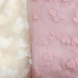 3 Farben - Herzen Spitzenstoff Weicher Flocking Love Muster Tüllstoff für Midikleid, Partykleid, Mädchenkleid