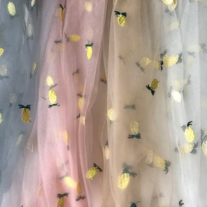 Hübscher Spitzenstoff mit Ananasmuster auf weichem Tüll-Stoff für Tutu-Kleid, Mädchenkleid, Tüllrock oder Spitzenvorhang