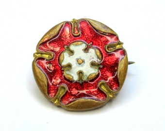 Vintage faux gold red girl guide guides badge retro  brooch tie scarf pin