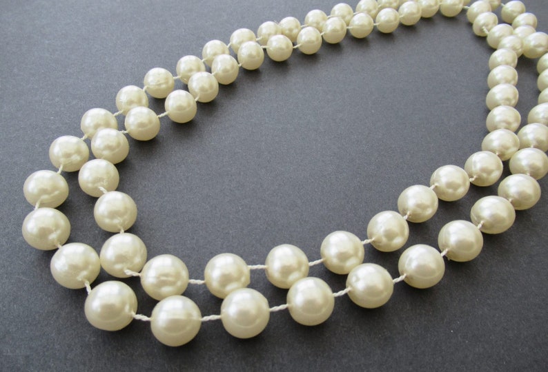 Chunky Pearl Necklace Long Faux Pearls Off White Ivory Large Bead Classic Smart Simple Jewellery