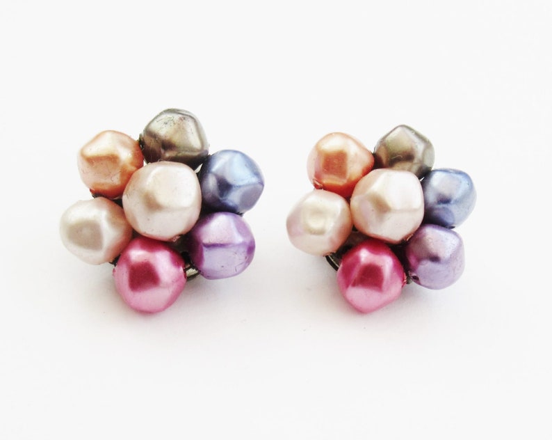 Pearl Cluster Earrings Pink Purple Grey Faux Pearls Chic Mid Century Clippons
