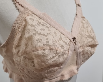 Vintage Playtex Bra in Beige