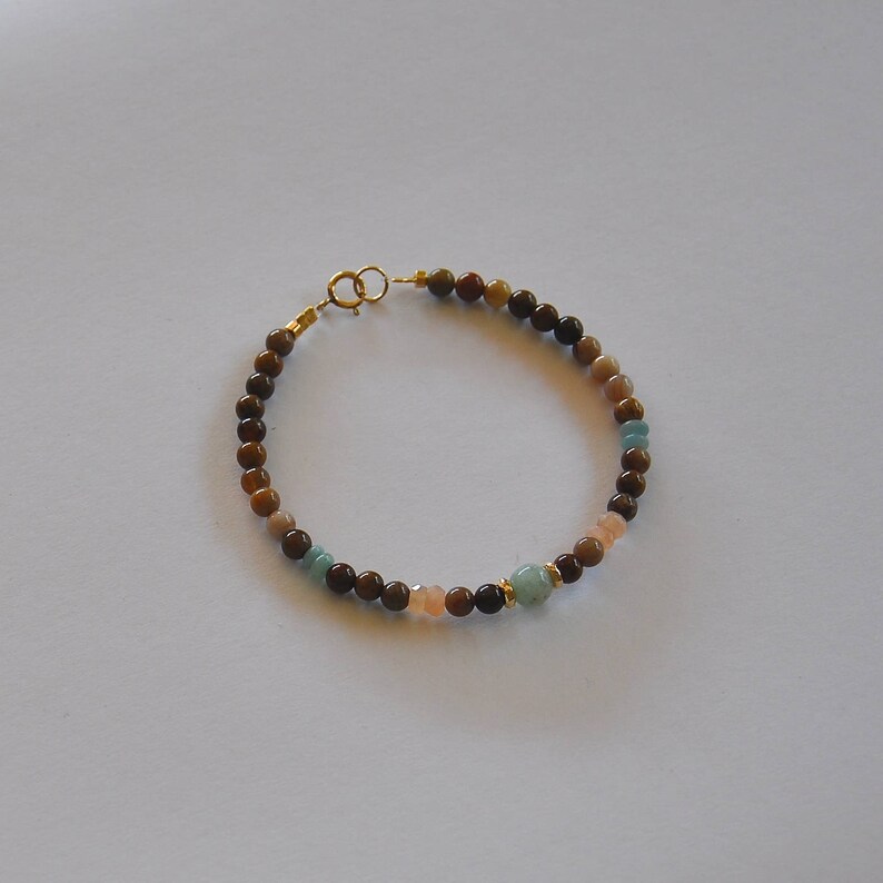 fine jaspes stones gold-plated pearls amazonites and moonstones: Model Laili Fancy boho spirit bracelet for women