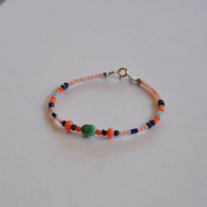 Bracelet fantaisie tendance pierres fines roses et bleues : Modèle Surya imagem 3