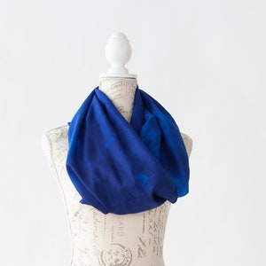 Royal Blue circle scarf, infinity royal blue silk scarf, gift for mom image 1