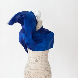 Royal Blue circle scarf, infinity royal blue silk scarf, gift for mom image 2