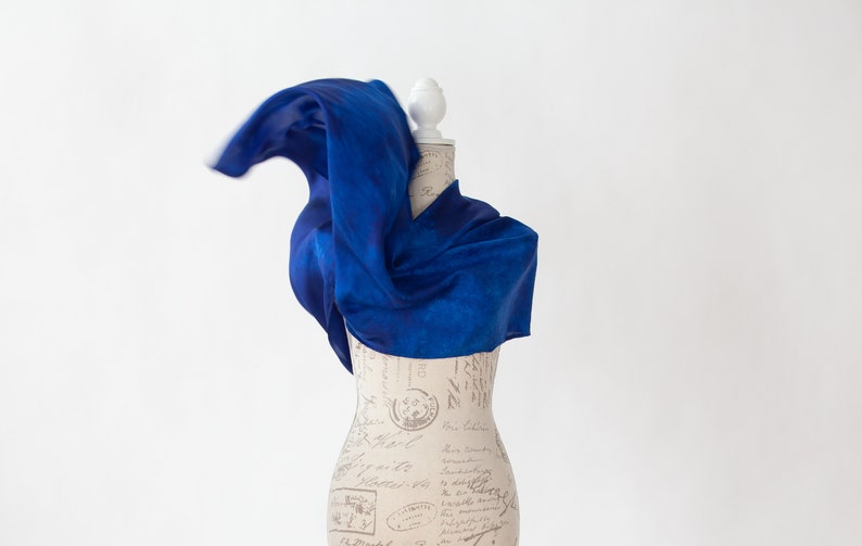 Royal Blue circle scarf, infinity royal blue silk scarf, gift for mom image 2