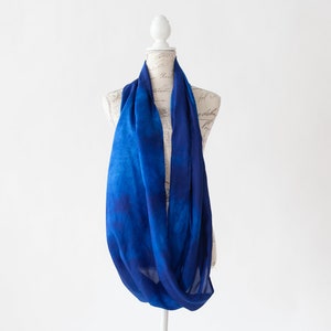 Royal Blue circle scarf, infinity royal blue silk scarf, gift for mom image 3