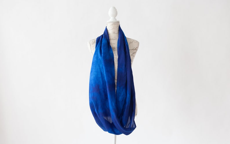 Royal Blue circle scarf, infinity royal blue silk scarf, gift for mom image 3