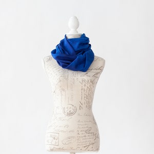 Royal Blue circle scarf, infinity royal blue silk scarf, gift for mom image 4