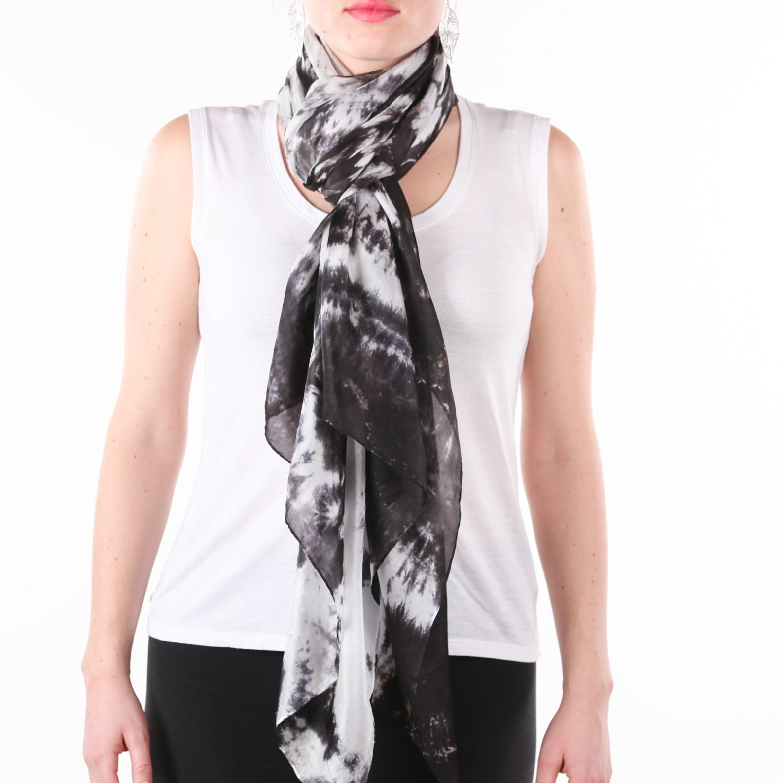Black and White Silk Scarf /magnificent White and Black Etsy