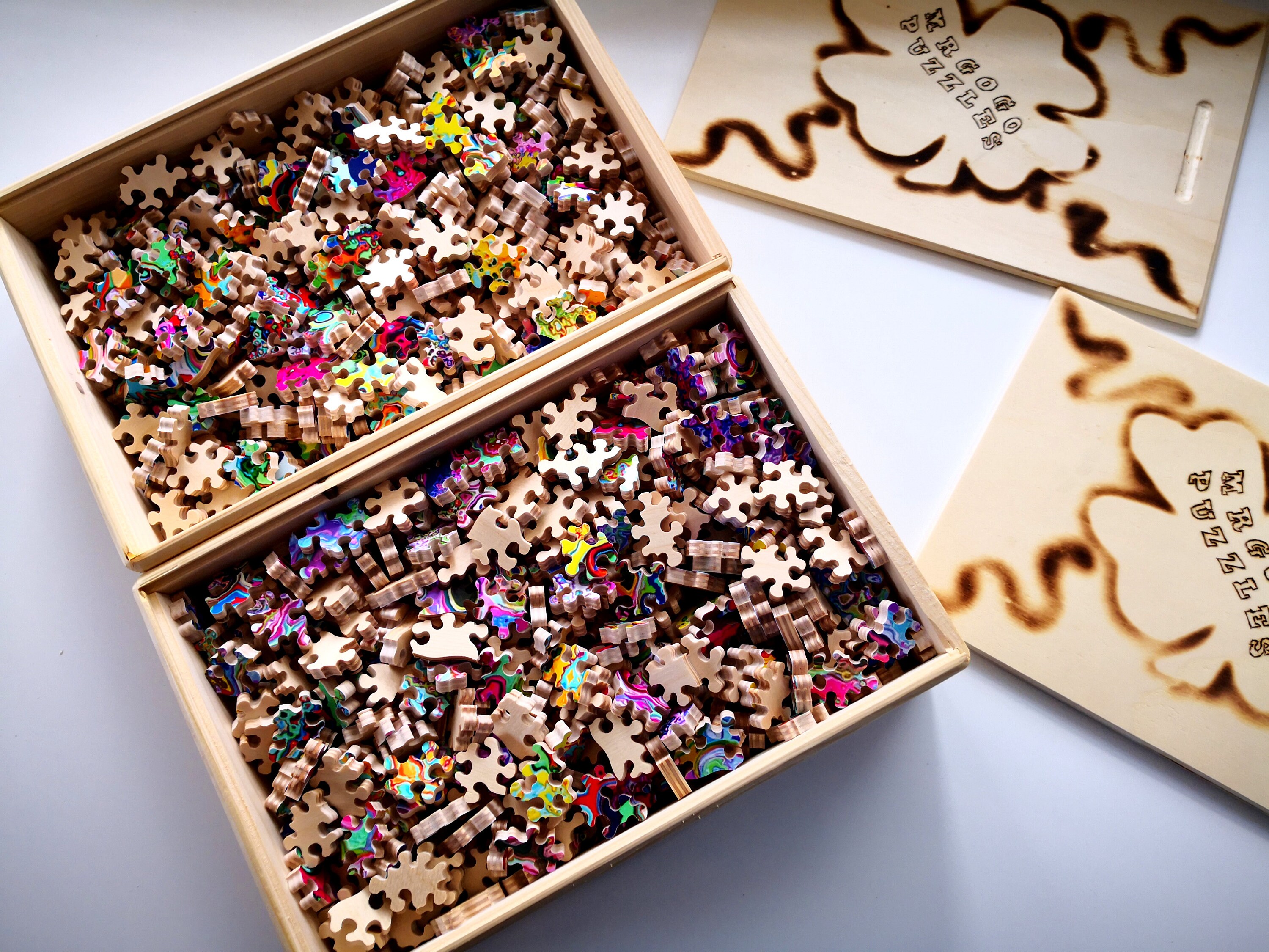 Produits de qualité House of Puzzles Hop LAND GIRLS 1000 Pieces Jigsaw