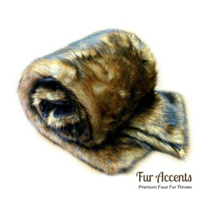 Golden Brown Grizzly Bear Skin - Wolf Throw Blanket - Premium Faux Fur - Rich Brown Fur with Light Tan Undercoat  - Softest Minky Lining