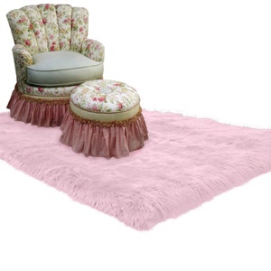 Premium Faux Fur Throw Rug - Shaggy Rectangle - Plush Accent Throw - Sheepskin - Fur Accents Designer Home Decor