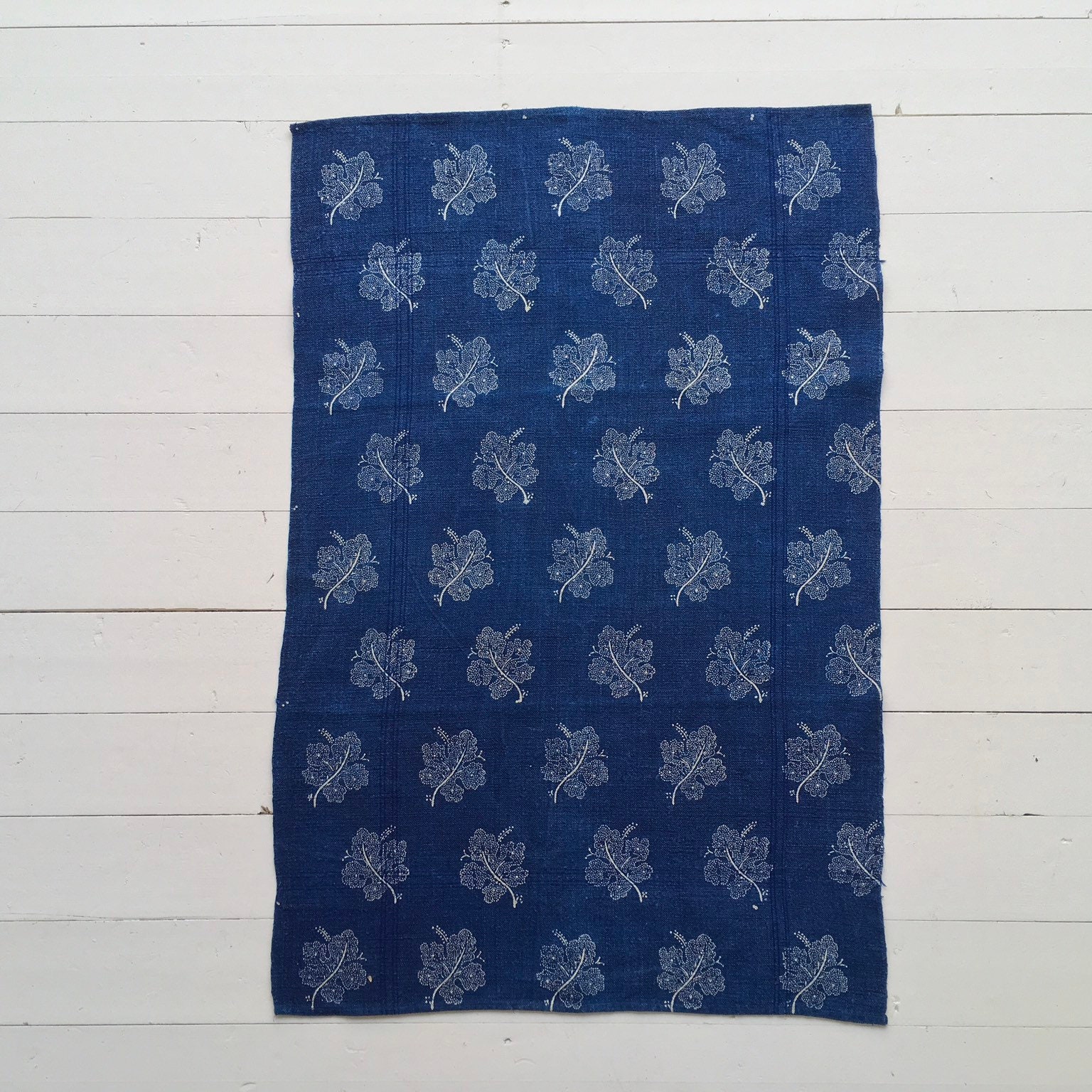 DTT1307 Dyed Linen and Hand Printed Tea Towel Grape Leaf Design