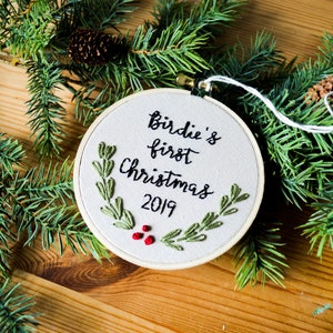 Baby&#39;s First Christmas Ornament: Custom Embroidery Hoop, Holiday Decor