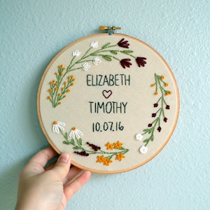 Wedding Embroidery Hoop Custom with Couple's Names, Newlywed Gift, Wedding Anniversary Gift, Custom Names Sign, Floral Wreath Embroidery image 3