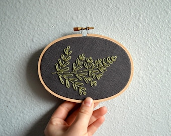 Fern Embroidery Hoop Art, Botanical Wall Art, Plant Wall Hanging, Plant Lover, Minimalist Artwork, Nature Inspired Home Decor, Simple Branch