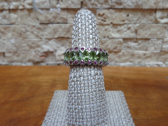 Peridot and Rhodolite Garnet Eternity Band in 14K… - image 1