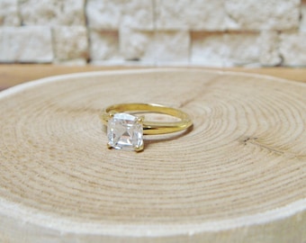 1.8 Carat Cushion cut cz set in 14K Yellow Gold ring, Size 6