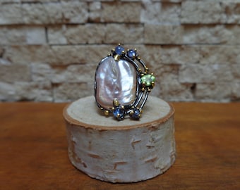 Pink Pearl Ring: Tanzanite, Peridot, Oxidized Sterling Silver, 18K Gold Vermeil, Size 7 1/2