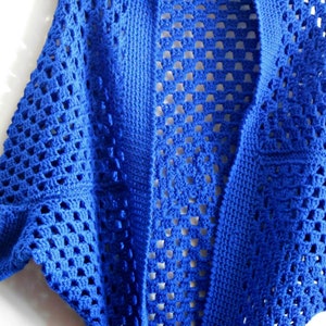 Crochet cocoon cardigan Ready to ship, wool mantle, bolero jacket, luxury cruisewear, 7th anniversary gift, Grannysquare, shoulderwarmer image 10