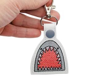 Great White Shark Gifts, Shark Keychain, Fish Keychain, Shark Key Fob, Shark Accessories, Vinyl Key Fob, Shark Bag Tag, Shark Luggage Tag