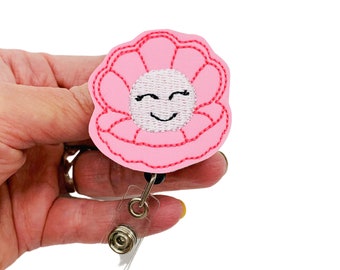 Clam Badge Reel, Seashell Badge Reel, Oyster Badge Reel, Happy Badge Reel, Seashell Gifts, Beach Lover Gift, Beach Badge Reel, Beach Gifts