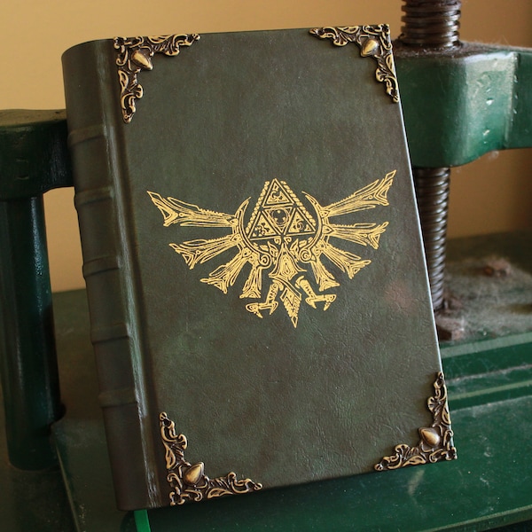 Diario de cuero Grimoire verde de Legend of Zelda, libro de magia, regalo para gamers, cuaderno de bocetos hecho a mano, cuaderno DND, libro de hechizos, regalos de cumpleaños