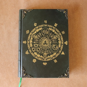 Diario de cuero Grimoire verde de Legend of Zelda, libro de magia, regalo para gamers, cuaderno de bocetos hecho a mano, cuaderno DND, libro de hechizos, regalos de cumpleaños