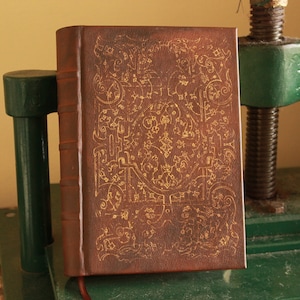 Grimoire Leather journal, personalized custom sketchbook, dnd notebook Brown cover, Book of shadows, Practical magic, gift for book lover