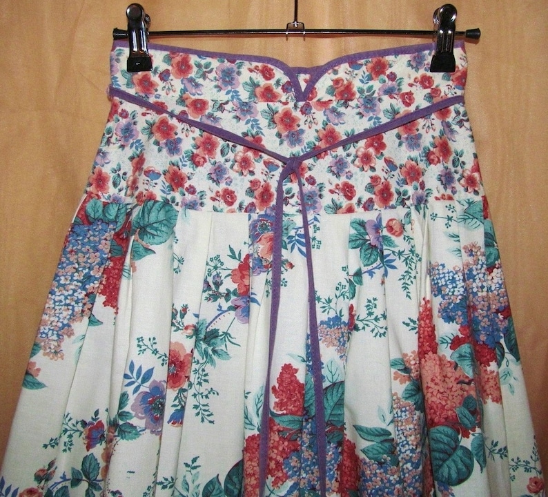 ROLAROLA★大人気★FLOWER LONG SKIRT ROLAROLA☆大人気☆FLOWER LONG SKIRT スカート