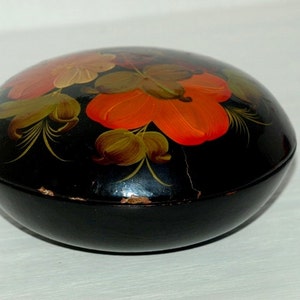 Vintage rare wooden box,round box, black box, floral pattern,beautiful Russian painting,USSR,Unique Home Decor, Russian design, Retro Gift image 4