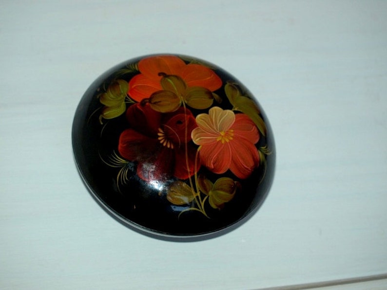 Vintage rare wooden box,round box, black box, floral pattern,beautiful Russian painting,USSR,Unique Home Decor, Russian design, Retro Gift image 2
