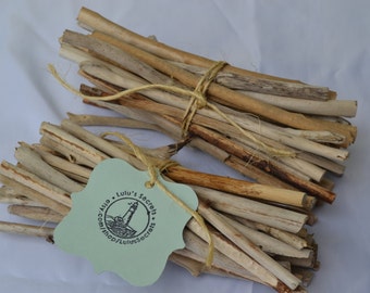Driftwood Bundles for Craft Supply, Beach Decor, Beach Wedding, Summer Wedding (8 inches) | 20 Piece Bundles