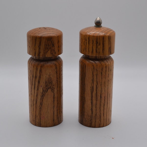 Vintage Wood Salth Shaker and Pepper Grinder/Peppermill, DIY Upcycle Project
