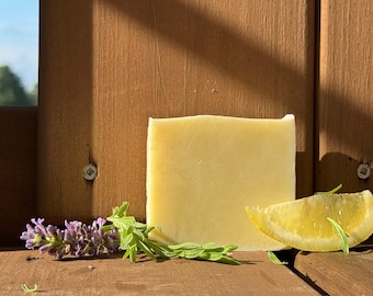 Wilde Shea Butter Bar • Gentle Lavender Soap for Sensitive Skin