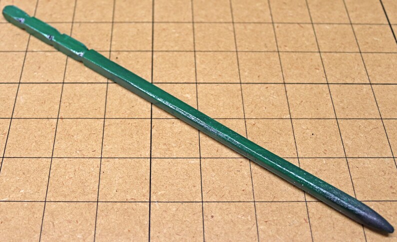 10 in - Hand Crafted OOAK 0037 Green Hand Carved Master Class Magic Wand