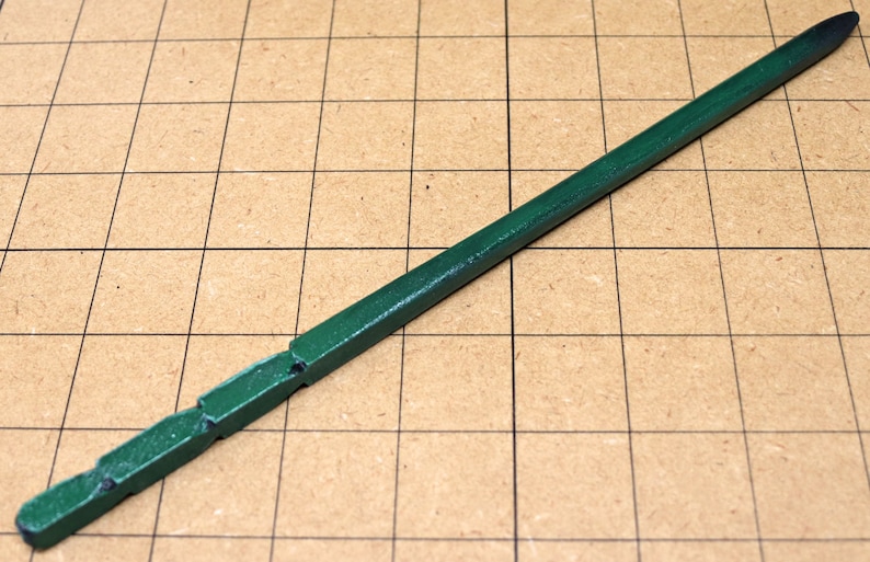 10 in - Hand Crafted OOAK 0037 Green Hand Carved Master Class Magic Wand