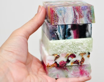 5 barras de jabón de 4 oz Mystery Bath Box- Best Friend Gift- Surprise Box- Grab Bag- Gift Soap- Melt and Pour- Home Made Natural Soap- MP Soap