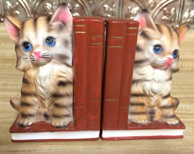 Vintage Trimont Tabby Cat Bookends Ceramic Japan Shabby Chic Retro
