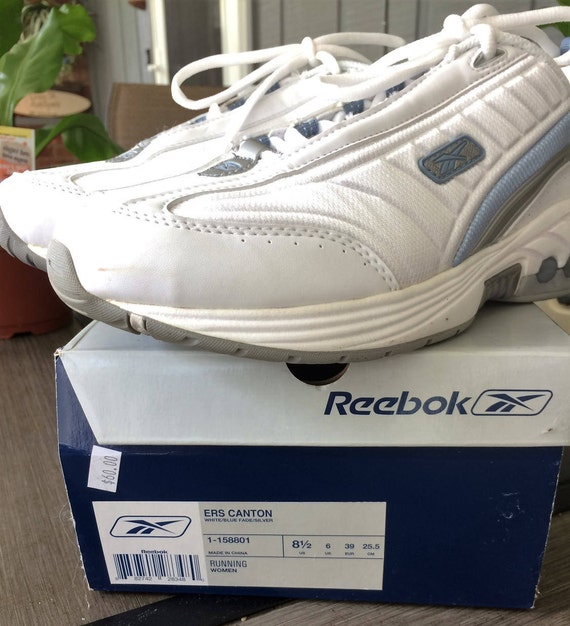 Reebok Running Shoes White Wore Once Sneakers Ath… - image 2