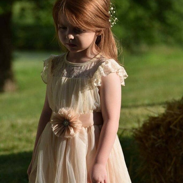 Charlotte Blumenmädchen Kleid ivory Blumenmädchen Kleid Mädchen Spitzenkleid Spitzenkleid Kleinkind Spitzenkleid Boho Mädchenkleid Blumenmädchen Kleid Spitze