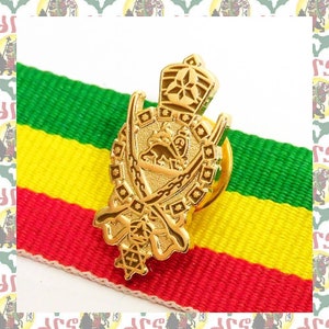 JAH ARMY  [drs] 2D Pins Badge  (Rasta Reggae Ethiopia Africa Lion of Judah  Dub)