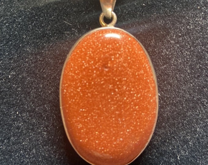 P3/12 - Natural Sunstone Pendant: 925 Sterling Silver (T12-012)